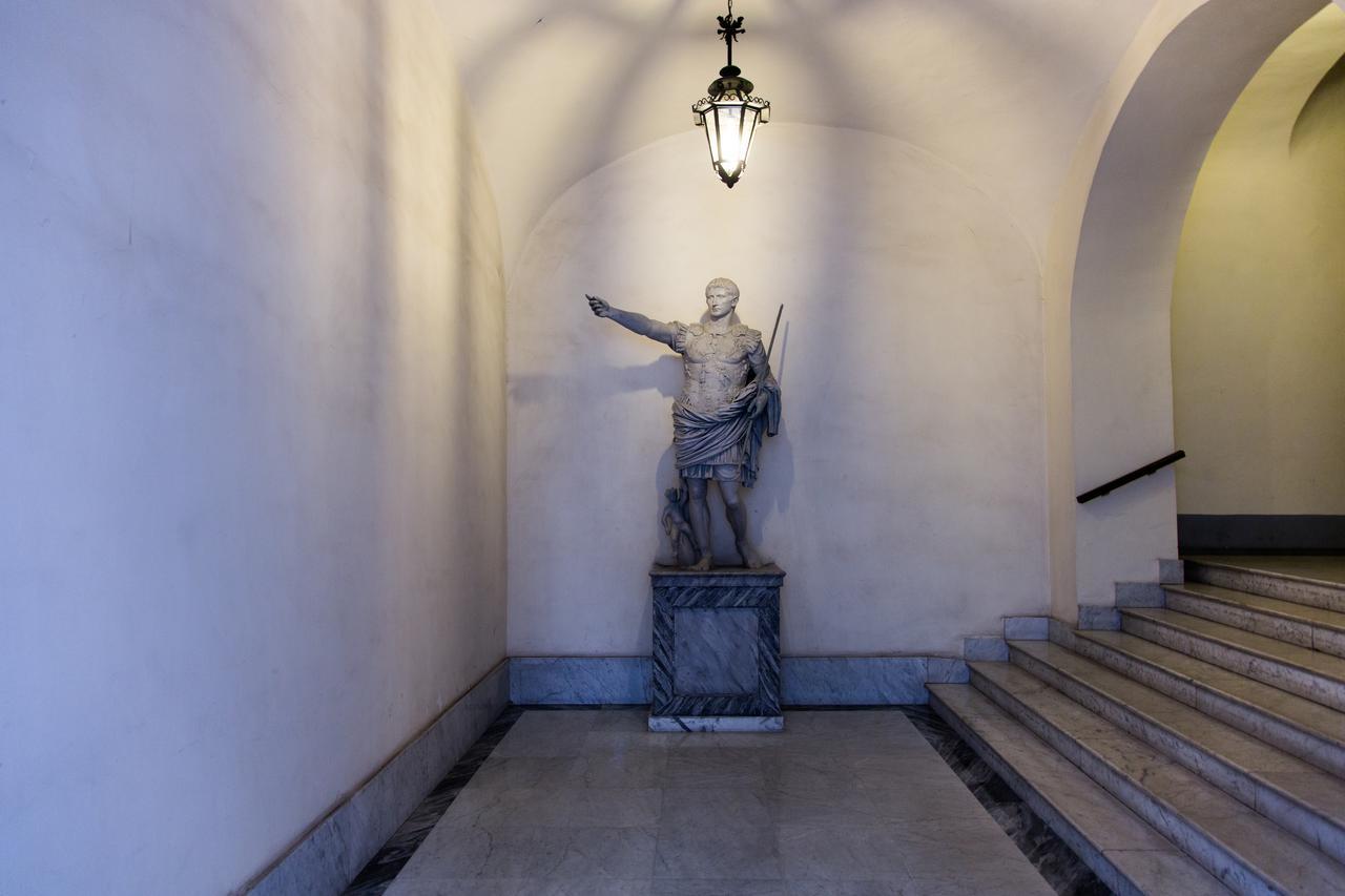Venustas Roma Hotel Exteriör bild